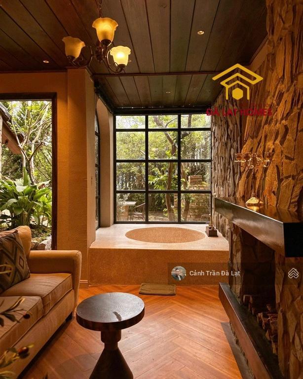 Villa mặt tiền hoàng hoa thám, sở hữu thế thoải dốc, view giá trị.