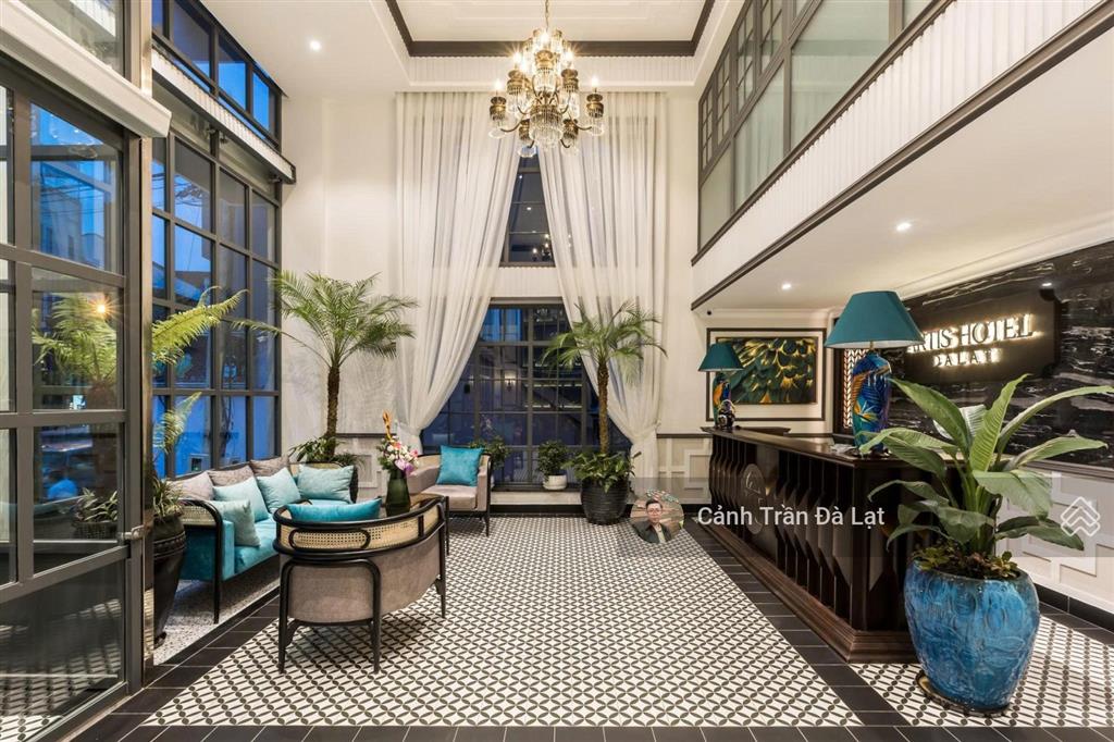 Bán khách sạn sang trọng mặt tiền hoàng diệu đà lạt. 23 phòng cao cấp, vị trí đắc địa