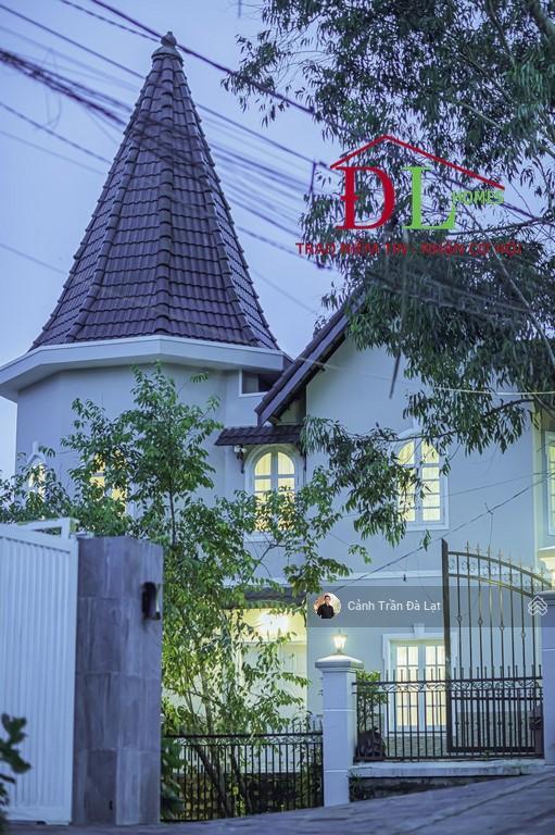 Bán căn biệt thự góc 2 mặt tiền đường nguyễn trung trực góc view thành phố