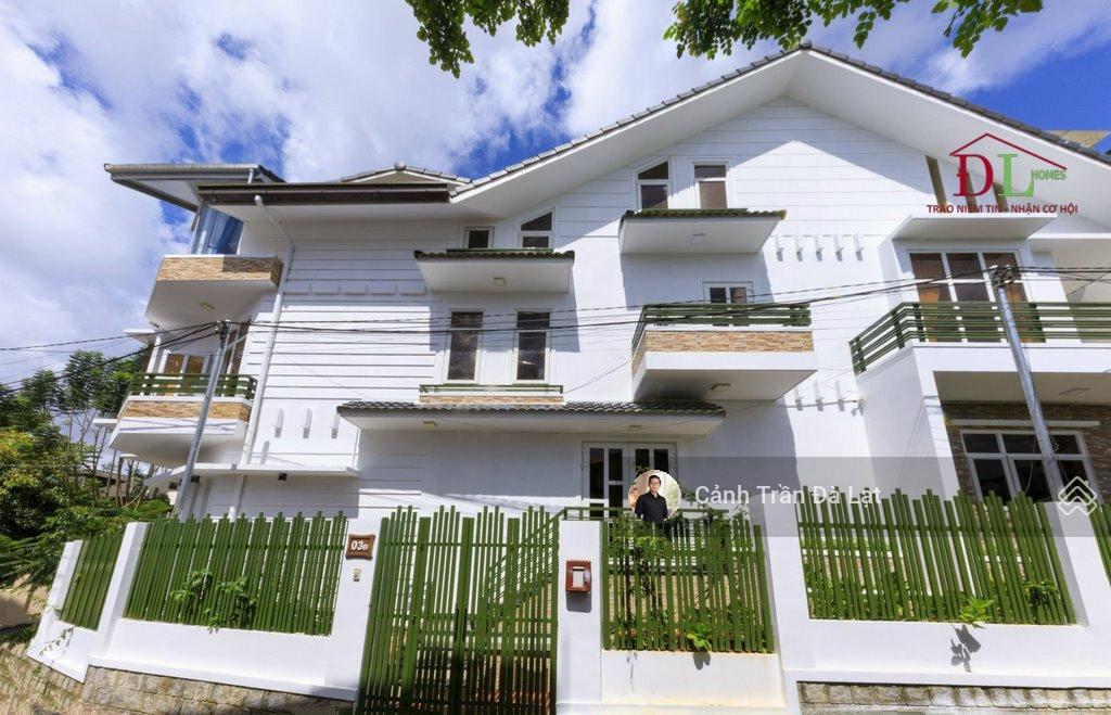 Villa hồ tùng mậu đà lạt đi bộ ra hồ xuân hương chỉ 3 phút. 138m2 giá 16 tỷ.