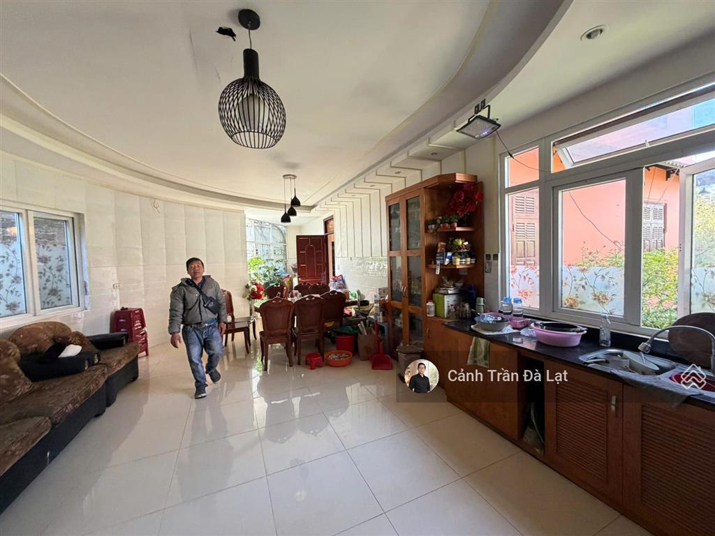 Bán căn biệt thự cổ điển hoài niệm đà lạt xưa, với tổng khuôn viên đất 631m2