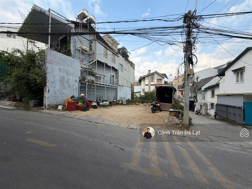 Lô đất góc 3 mặt tiền thoáng tại phường 5. khu vực cận trung tâm, ra chợ đà lạt 2km