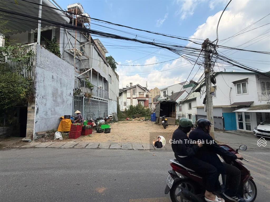 Lô đất góc 3 mặt tiền thoáng tại phường 5. khu vực cận trung tâm, ra chợ đà lạt 2km