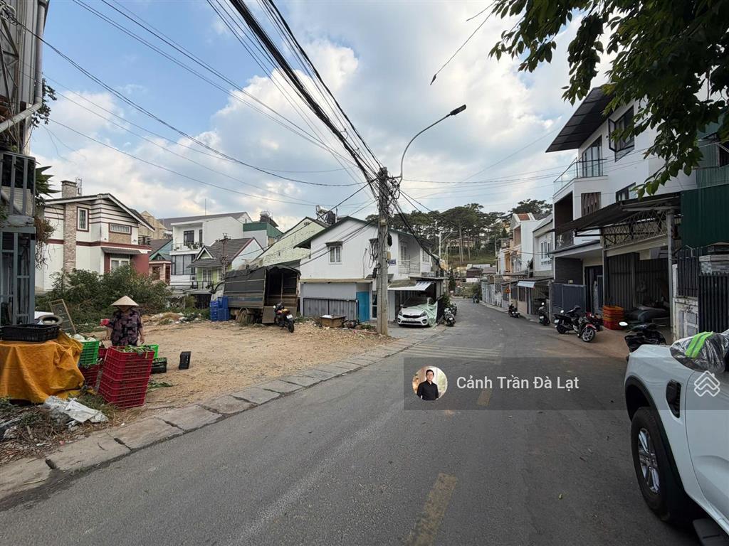 Lô đất góc 3 mặt tiền thoáng tại phường 5. khu vực cận trung tâm, ra chợ đà lạt 2km
