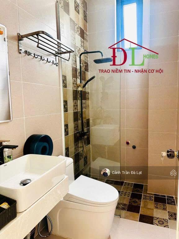 Bán căn villa 11 phòng rộng rãi, vị trí trung tâm, full nội thất vào vận hành ngay.
