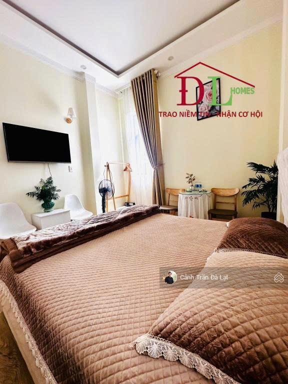 Bán căn villa 11 phòng rộng rãi, vị trí trung tâm, full nội thất vào vận hành ngay.