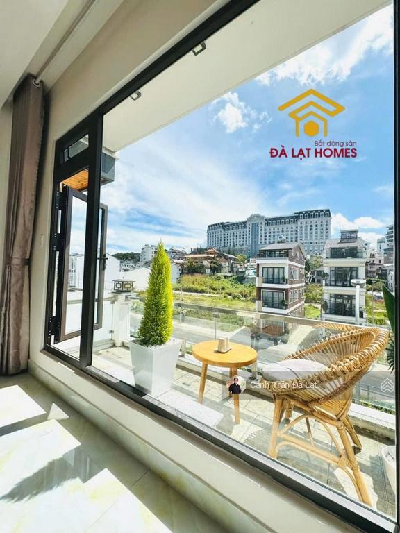 Bán khách sạn kqh phạm hồng thái đà lạt | kinh doanh tốt