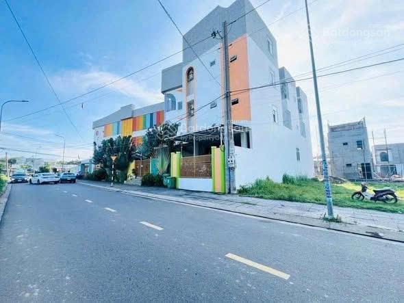 Bán gấp trung tâm tp bà rịa giá chỉ 2 tỷ