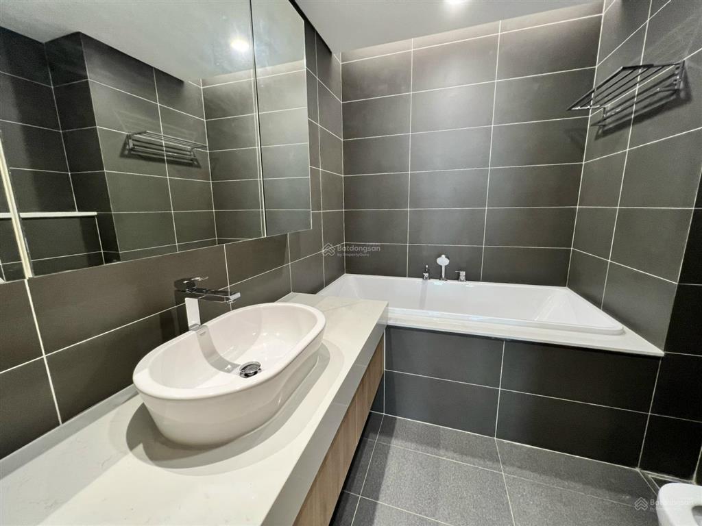 Giá siêu tốt  cần giao dịch nhanh căn 89m2, 2pn, the zei, view pháo hoa, chỉ 9.8 tỷ  0976 044 ***