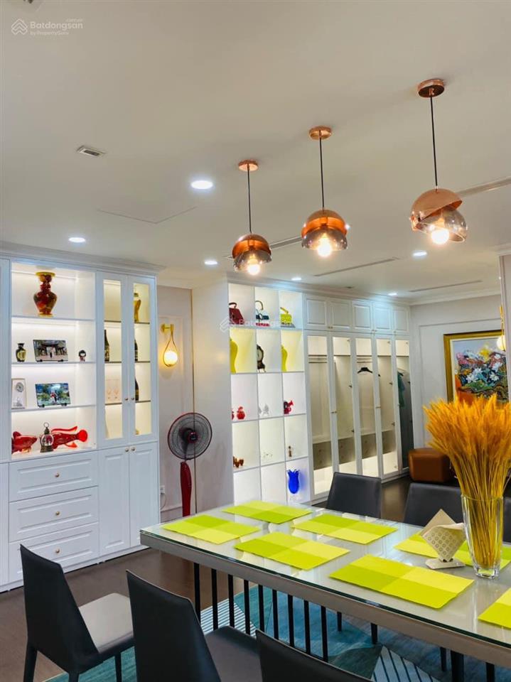 Chính chủ cần bán gấp căn hộ 2pn 82m2 tại the park home  thành thái giá chỉ 8.5 tỷ 0976 044 ***