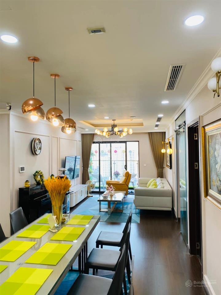 Chính chủ cần bán gấp căn hộ 2pn 82m2 tại the park home  thành thái giá chỉ 8.5 tỷ 0976 044 ***