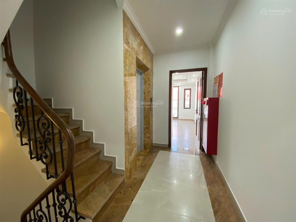 Bán nhà pl quân đội phố phùng chí kiên  hoàng quốc việt. 55m² x 8 tầng, thang máy, ô tô vào nhà