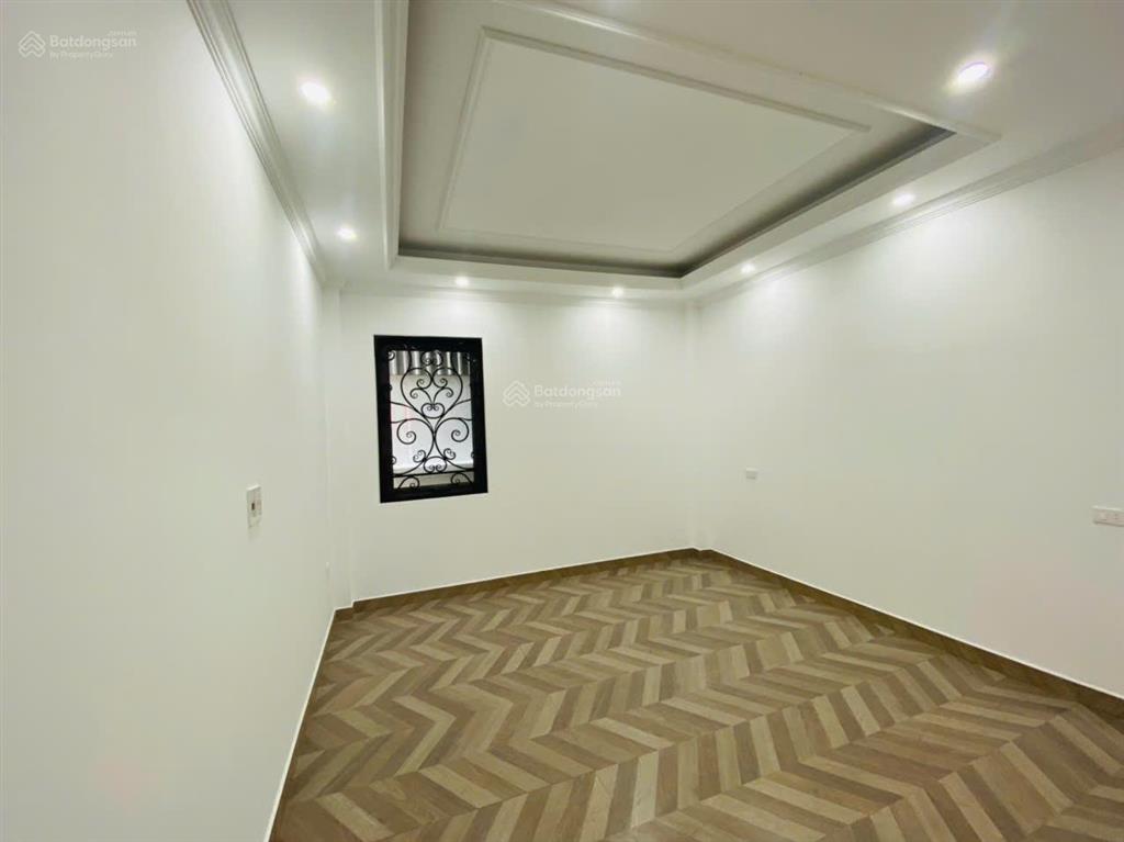 Bán nhà pl quân đội phố phùng chí kiên  hoàng quốc việt. 55m² x 8 tầng, thang máy, ô tô vào nhà