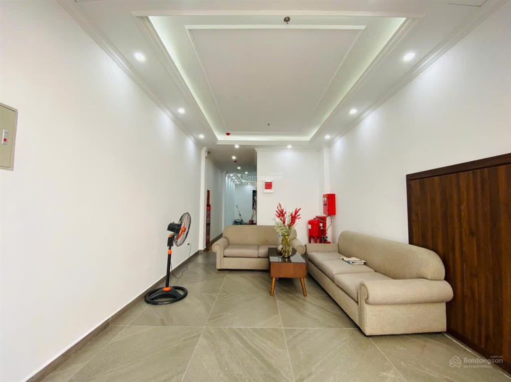 Bán nhà pl quân đội phố phùng chí kiên  hoàng quốc việt. 55m² x 8 tầng, thang máy, ô tô vào nhà