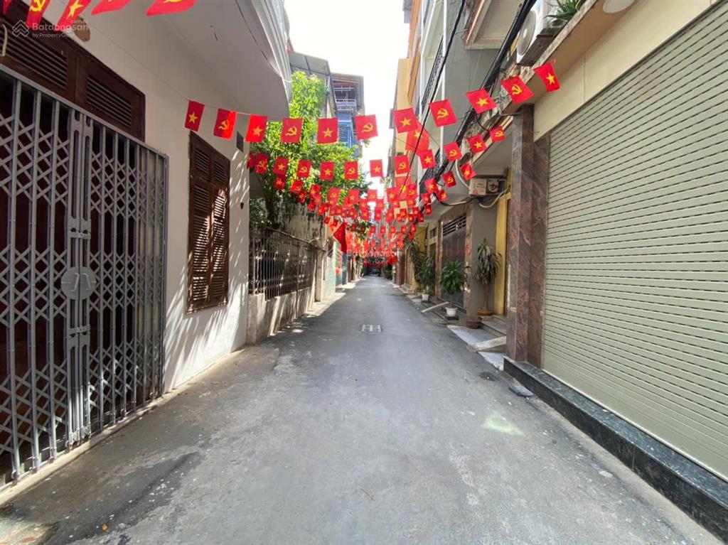 Bán nhà pl quân đội phố phùng chí kiên  hoàng quốc việt. 55m² x 8 tầng, thang máy, ô tô vào nhà