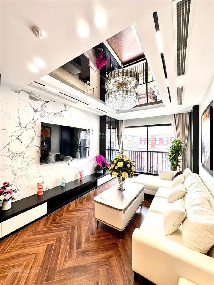 Nhà xây mới 55m2 x 7 tầng, thang máy. phân lô mạc thái tổ, trung kính, ô tô tránh, giá 29,5 tỷ