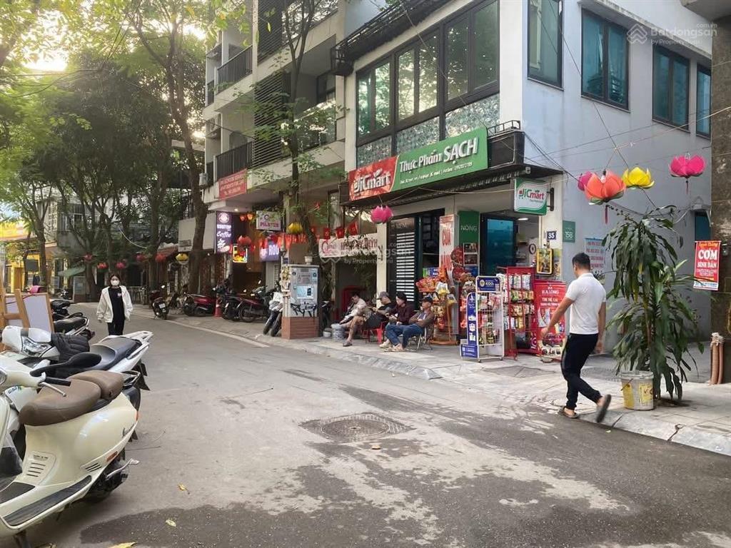 Quá hiếm, nhà phân lô nguyễn chánh, trần duy hưng. 60m2 x 5 tầng còn mới, vỉa hè, ô tô tránh.
