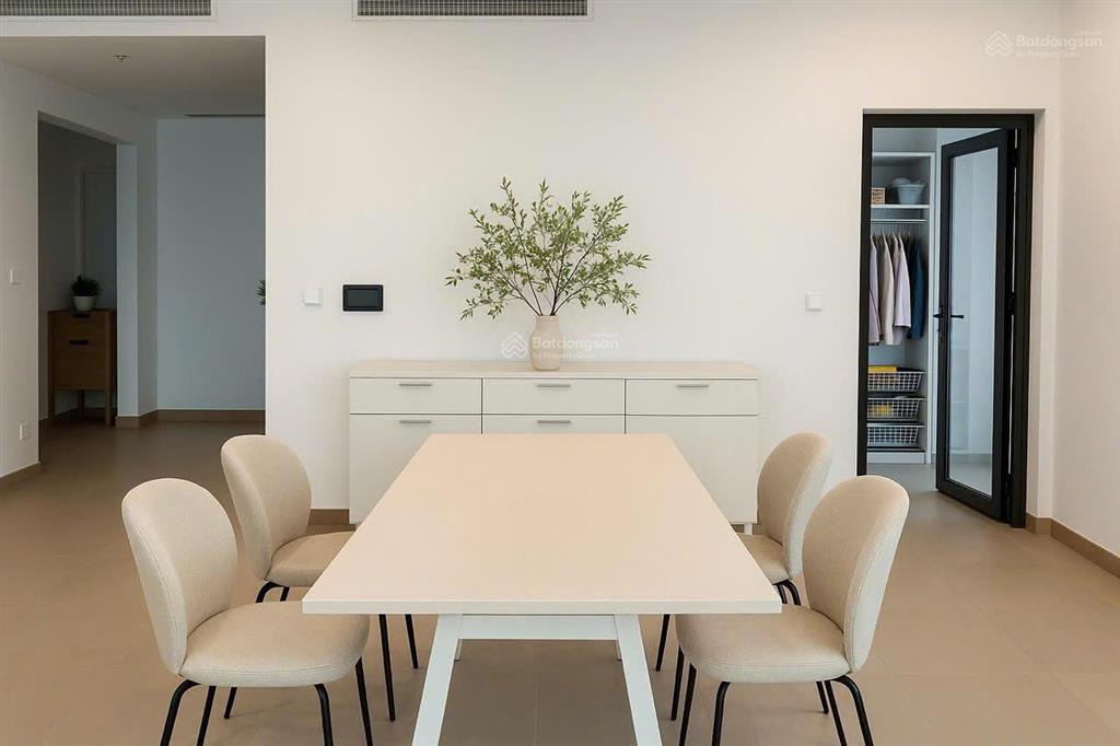 Giá tốt chỉ 13 tỷ! chung cư sky park, duy nhất căn 3n + 1,2 wc, tầng trung, sẵn sổ full nội thất
