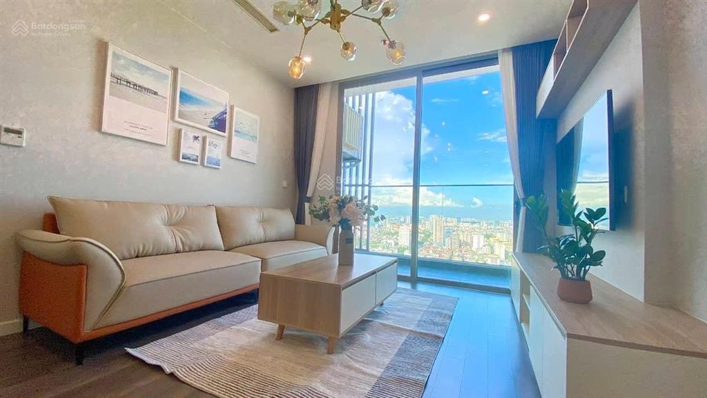 Giá chỉ 10tỷ, căn hoa hậu tại golden park! thiết kế 3n2wc, dt96m, full nội thất, tầng trung