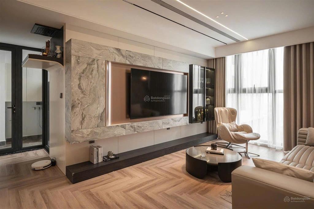 Chủ nhà thiện trí bán nhanh căn hộ 3n2wc, diện tích 107,5m, full nội thất, sẵn sổ, giá thật 12 tỷ