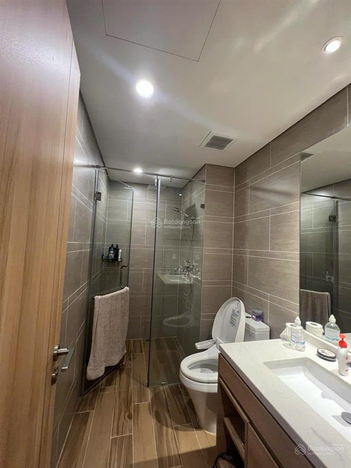 Căn hộ 3n2wc có view đẹp nhất dự án, tầng trung, sẵn sổ, full nội thất, giá chỉ nhỉnh 19tỷ, có slot