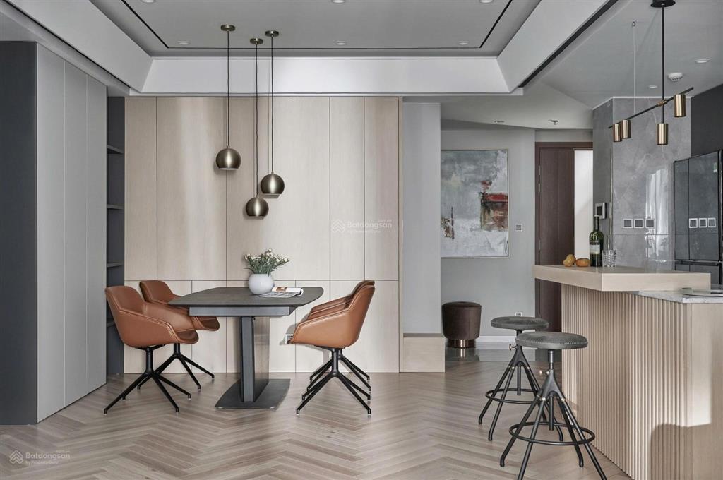Giá 13,7 tỷ! cần bán căn 2n2wc, dt 75m, view hồ tây, full nội thất tại vinhomes metropolis. sẵn sổ