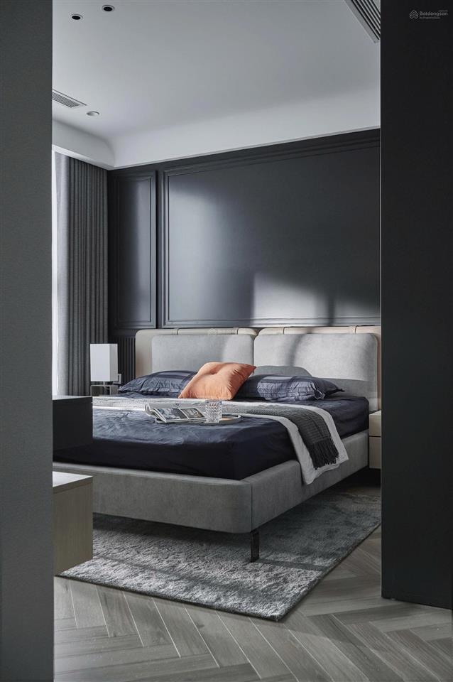 Giá 13,7 tỷ! cần bán căn 2n2wc, dt 75m, view hồ tây, full nội thất tại vinhomes metropolis. sẵn sổ