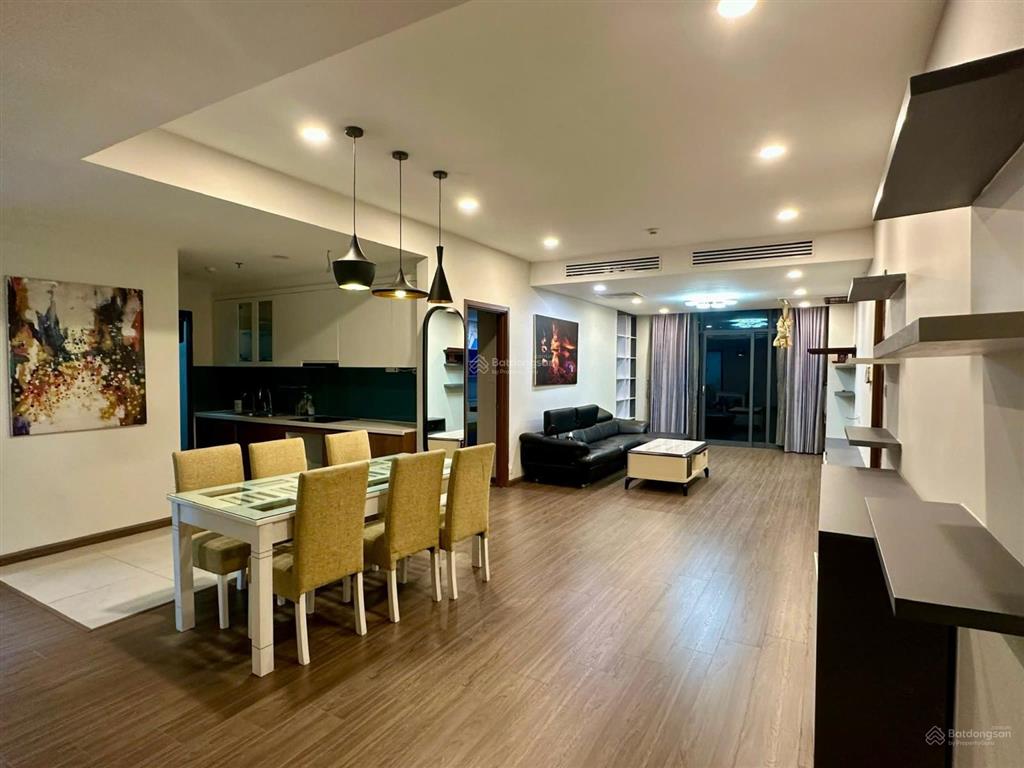 Giá nhỉnh 16 tỷ! cần bán căn 3n2wc, dt141m tại green diamond 93 láng hạ, tầng trung, sổ đỏ lâu dài