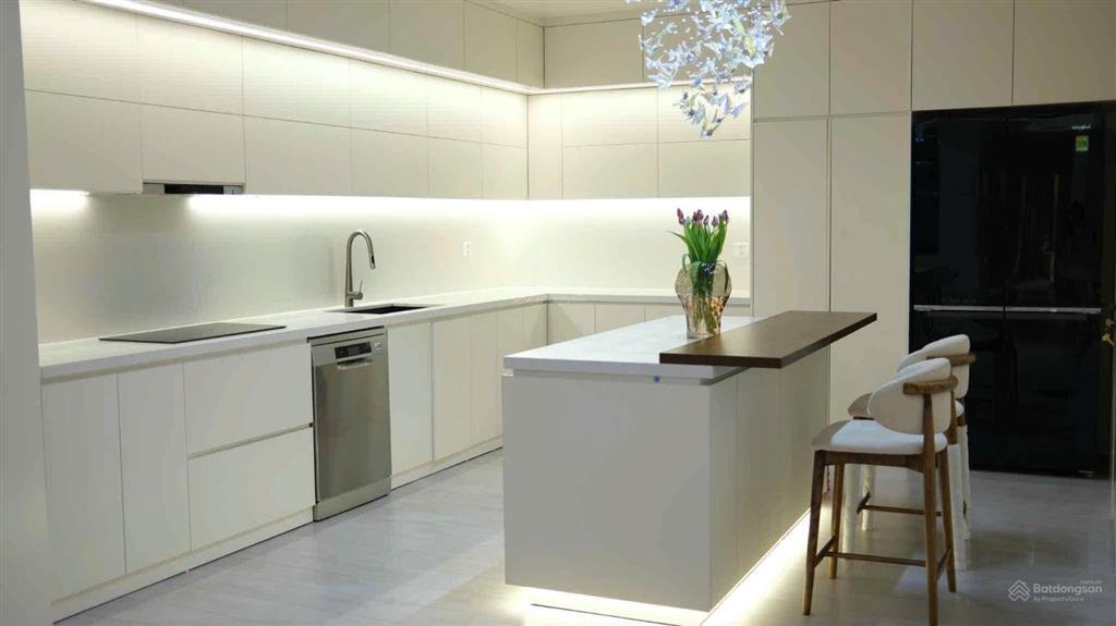 Giá tốt hơn 6 tỷ! sở hữu ngay căn 2n2wc tại vinhomes skylake, dt 64m2, full nội thất, sẵn sổ