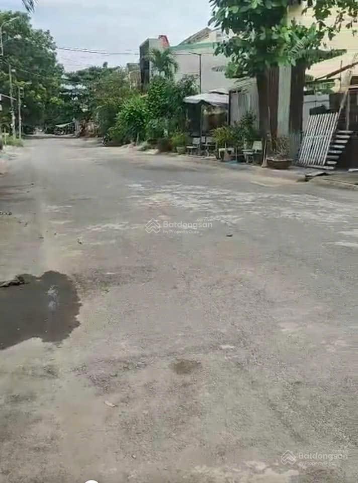 Bán gấp đất nguyễn ảnh thủ hóc môn  93m2  sổ hồng riêng, giá 2 tỷ 5