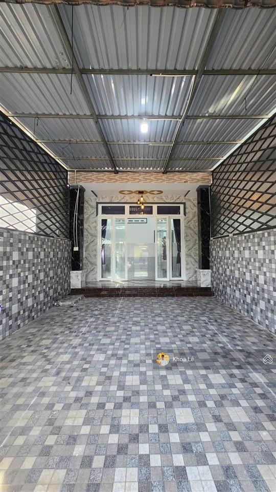 Chủ gửi bán  nhà 3pn ngay khu phố gia huỳnh, trảng bàng. sổ sẵn, công chứng ngay. giá 900tr