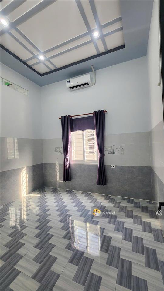 Chủ gửi bán  nhà 3pn ngay khu phố gia huỳnh, trảng bàng. sổ sẵn, công chứng ngay. giá 900tr