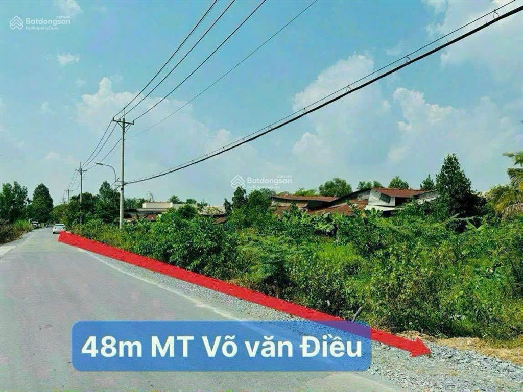 Chủ gửi 717m2 có 108m2 đất tc. 48m mt khu dân cư đất sạch sẽ đường xe hơi tặng giấy phép xây dựng