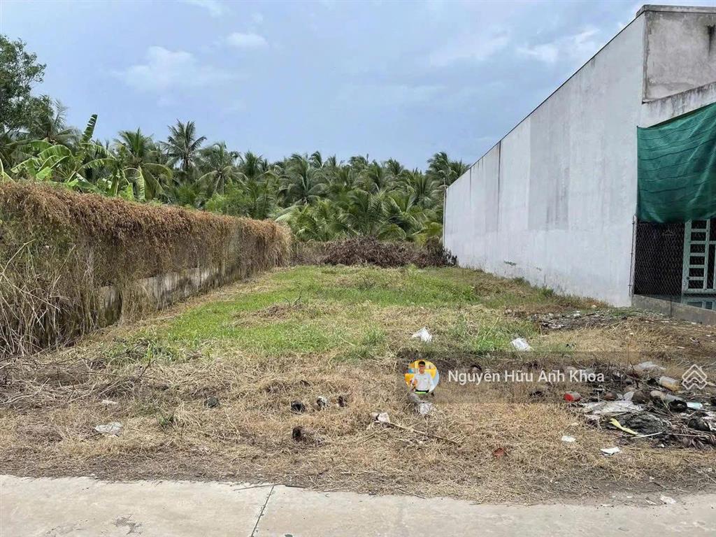 Đất ngộp  bán gấp trong tháng. 200m2 đ. đức ngãi, tây ninh. ngay kcn đức hòa iii. giá 450tr