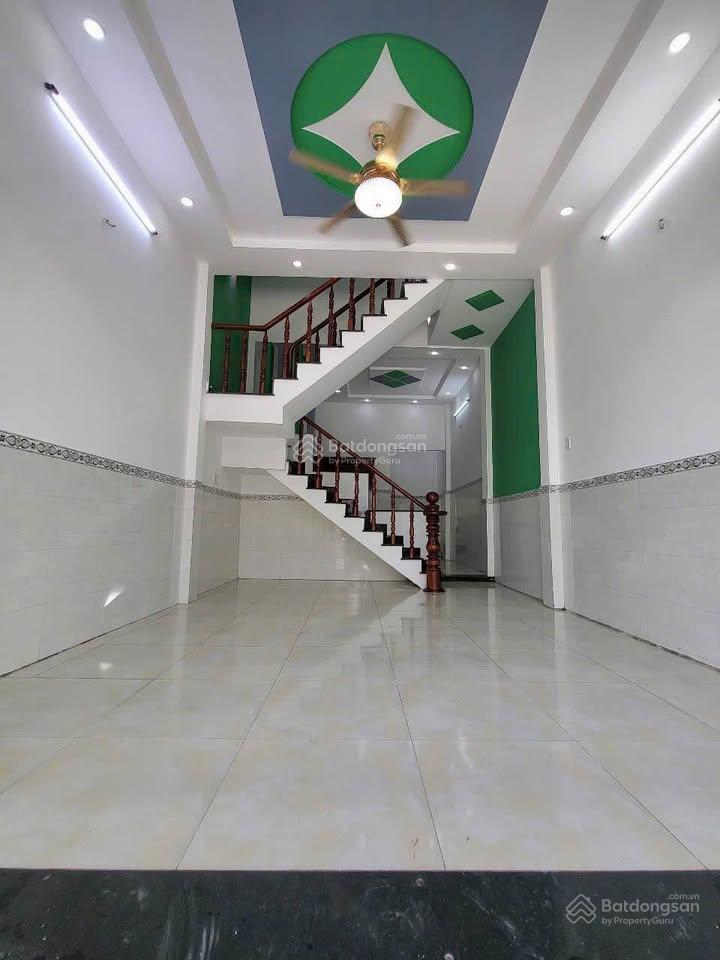 Bán gấp nr đ. dương công khi, bà điểm, hm. 2 phòng ngủ, dt sàn 50m2, shr sang tên ngay