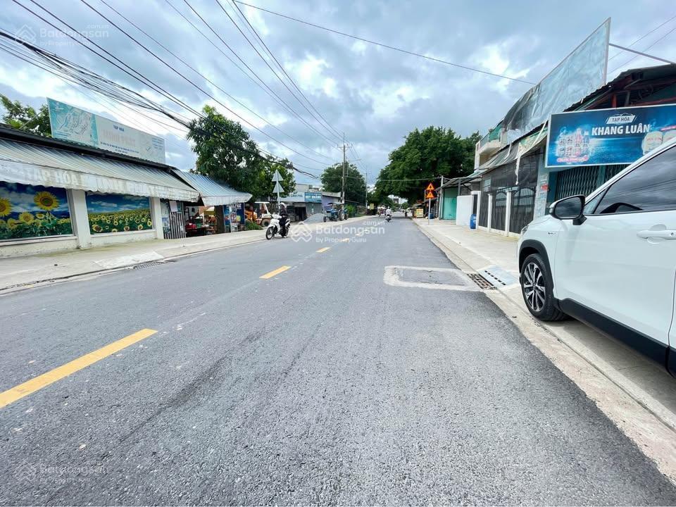 Gia đình ở xa cần nhượng lại 332.6m2 (shr) 400 triệu đ. hương lộ 2 phường lộc hưng tx trảng bàng