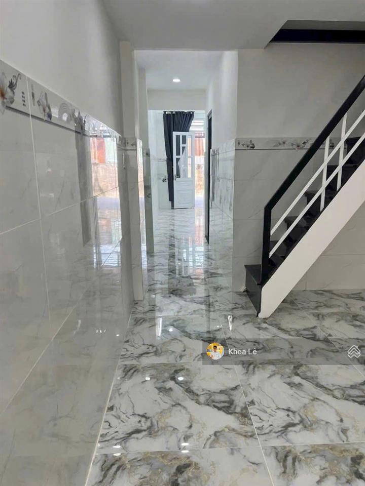 Chính chủ  cần bán nhà đang ở dt 83m2, một sẹc đ. cây me, thanh phước, gò dầu. giá 1 tỷ 2  shr