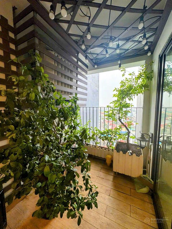 Chính chủ bán căn 4 ngủ tòa amber 154m2, nhà đẹp full nội thất, sẵn sổ đỏ giao dịch 0968 602 ***