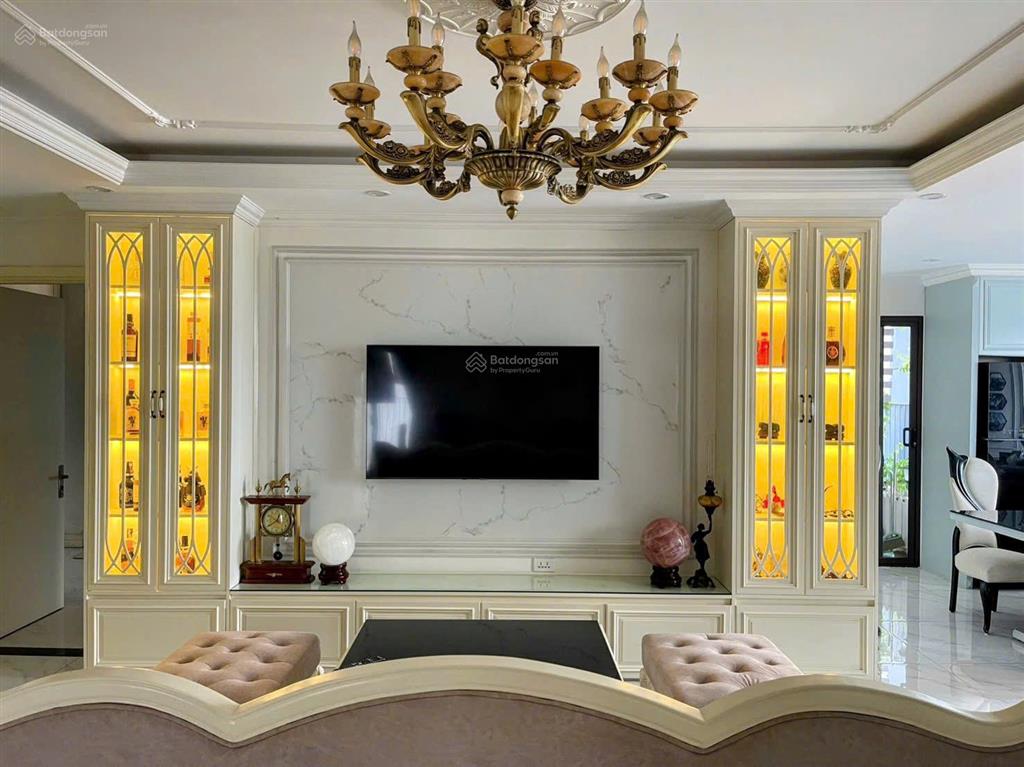 Chính chủ bán căn 4 ngủ tòa amber 154m2, nhà đẹp full nội thất, sẵn sổ đỏ giao dịch 0968 602 ***