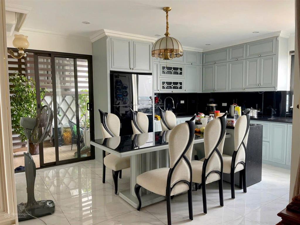 Chính chủ bán căn 4 ngủ tòa amber 154m2, nhà đẹp full nội thất, sẵn sổ đỏ giao dịch 0968 602 ***