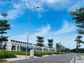 Trung tâm hàng trạm  yên thuỷ. ngay quảng trường 30/4.cơ hội đầu tư hấp dẫn.