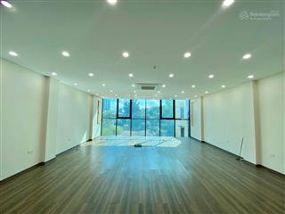 Cho thuê văn phòng tại lê văn lương sàn 65m2 ô tô đỗ cửa, tòa vp chuyên nghiệp