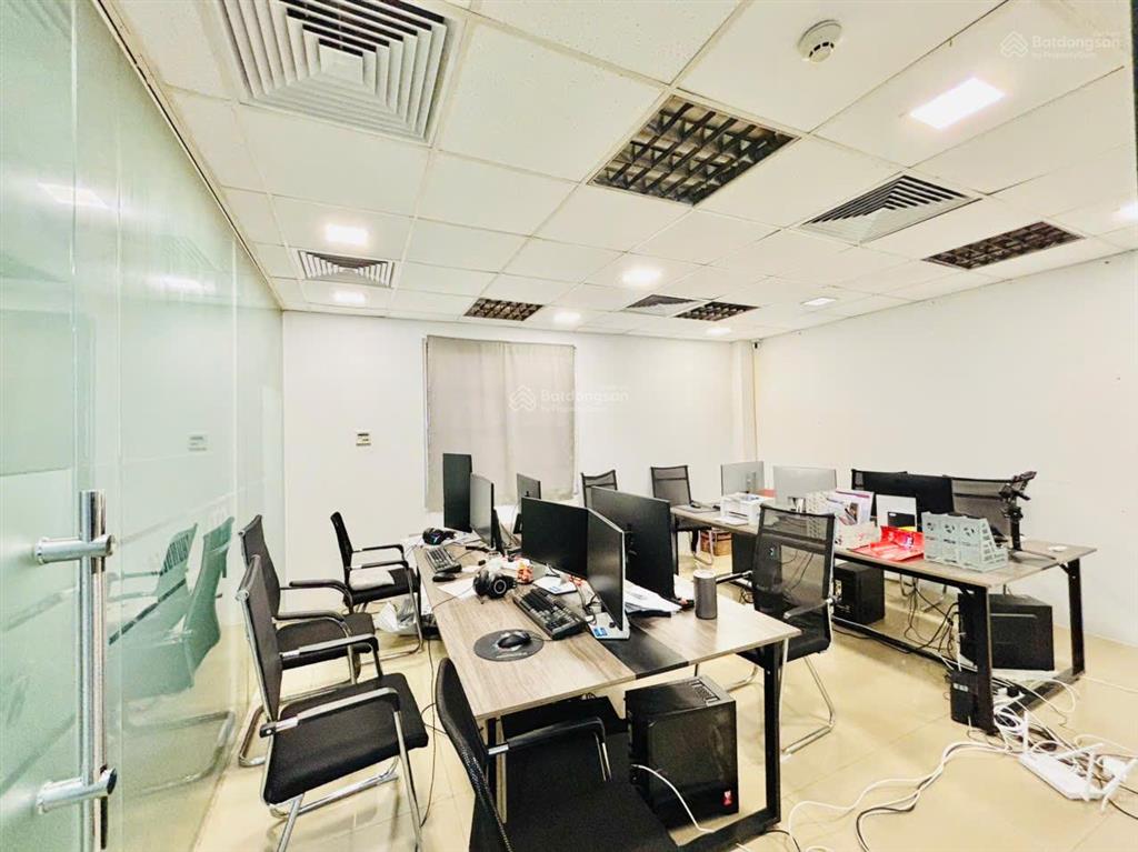 Cho thuê sàn văn phòng mặt phố vương thừa vũ  thanh xuân 200m vị trí đắc địa, siêu mới đẹp