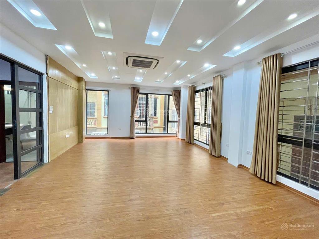 Cho thuê văn phòng tại phố yên lãng, đống đa sàn 55m2 đẹp cực hiếm