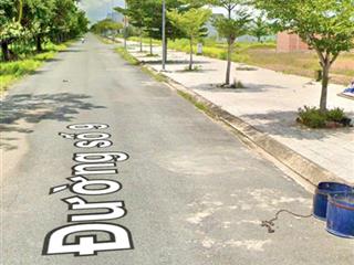 Đs 9 khu dân cư tân đô 80m2 giá 1.570 tỷ đường 20m có lề rộng 8m. bao đẹp, không cống,không tụ điện