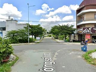 Đường 11c giao với ngã tư đường số 8. 10m x 21m = 210m² giá 3,450 tỷ tl. alo là chốt giá tốt