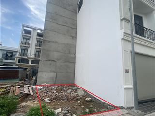 50m2 đất tây lân đường nhựa ô tô. giá 3.5 tỷ giảm xuống còn 3.350 tỷ thương lượng, sổ hồng riêng.