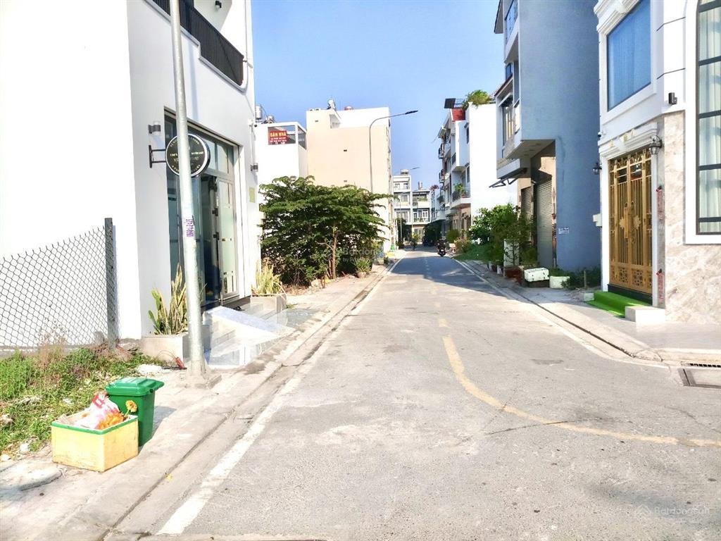 50m2 đất tây lân đường nhựa ô tô. giá 3.5 tỷ giảm xuống còn 3.350 tỷ thương lượng, sổ hồng riêng.