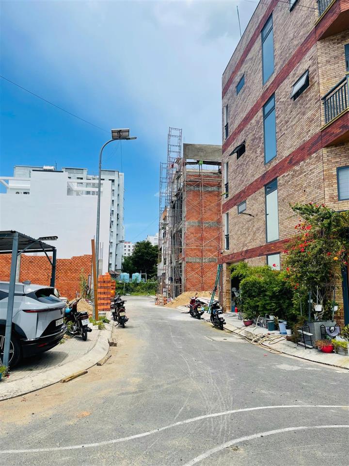 Chính chủ cần bán gấp nền đất 57.8m2 thổ cư, đường nhựa ô tô, ngay chung cư ehome 3, sổ hồng riêng