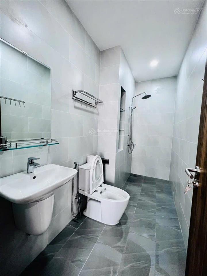 Bán nhà đẹp mới xây 2 mặt tiền có thang máy tại khu đô thị lê hồng phong 2, phường nam nha trang